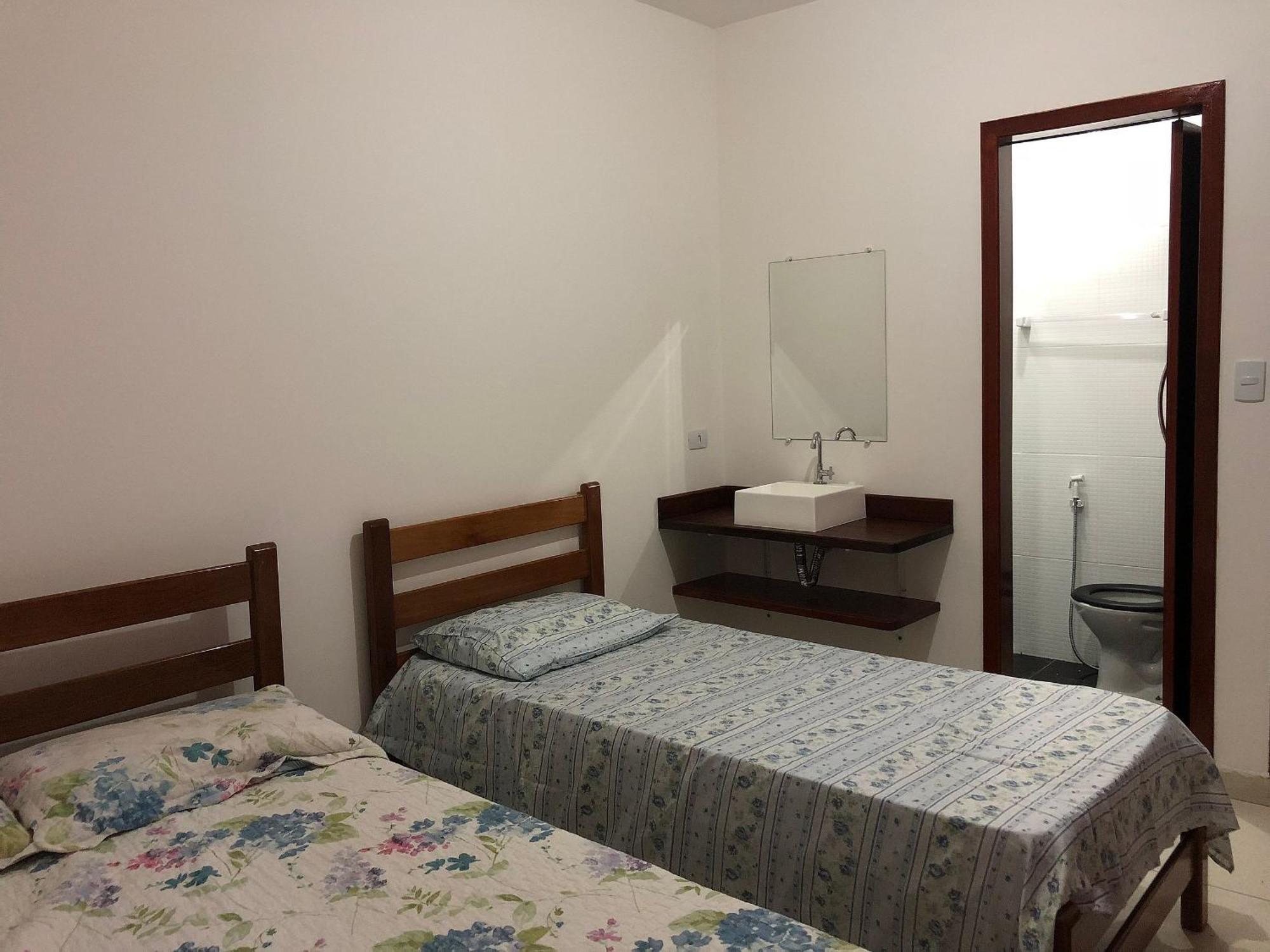 Residencial Porto Di Lazaro Apartment Ubatuba Bagian luar foto